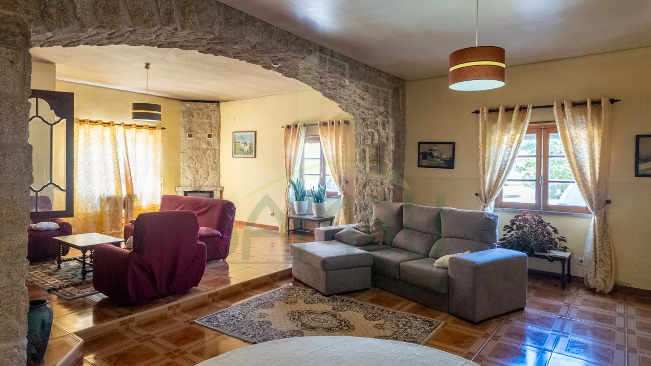 Negócio para Venda em Seixas Foto 25