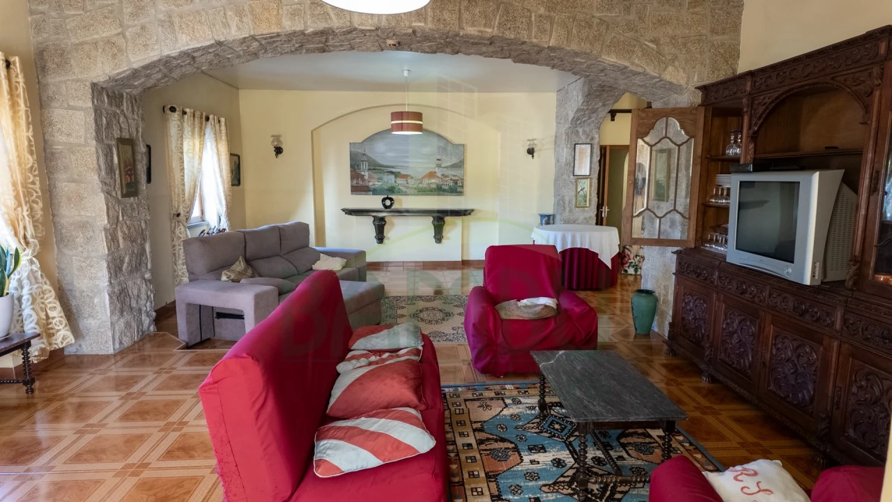 Negócio para Venda em Seixas Foto 26