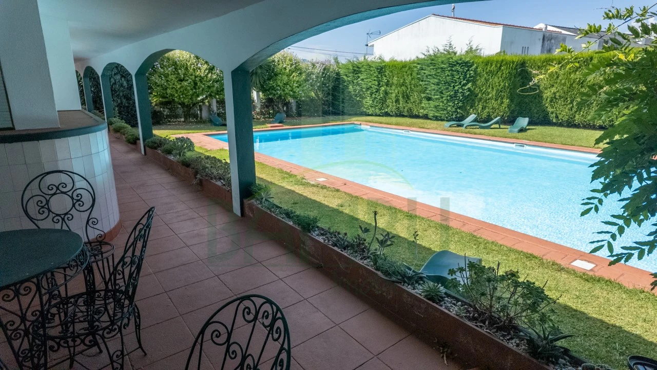 Negócio para Venda em Seixas Foto 39