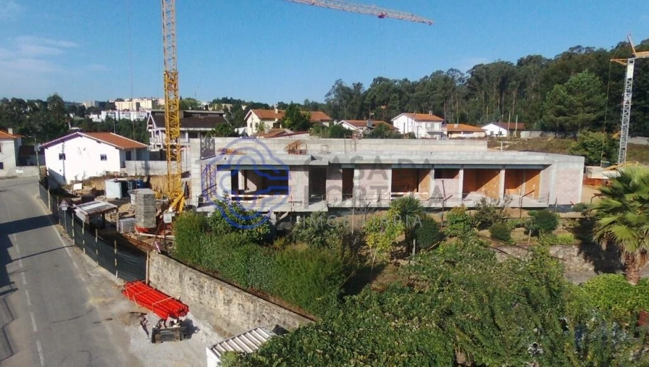 Moradia T3 para Venda em Milheiros de Poiares Foto 15