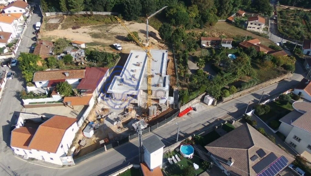 Moradia T3 para Venda em Milheiros de Poiares Foto 20