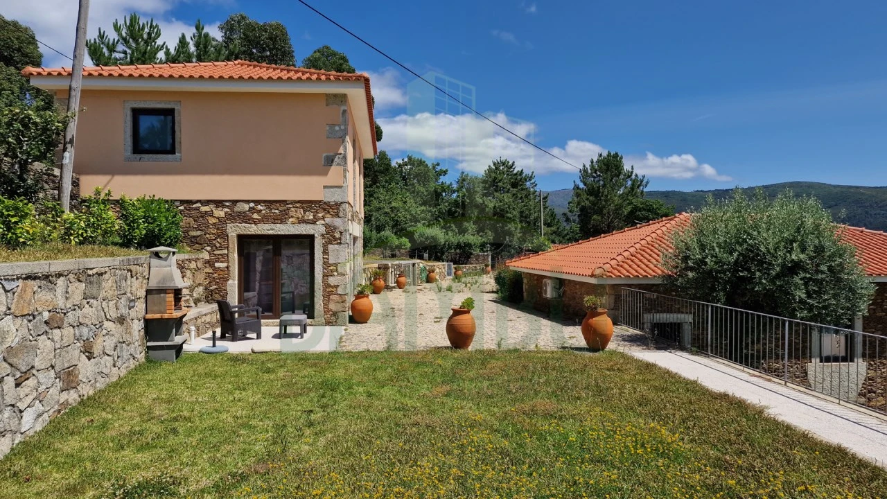 Quinta T12 para Venda em Vilar de Mouros Foto 7