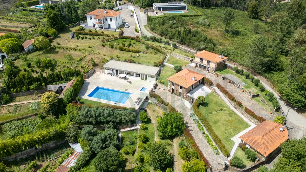 Quinta T12 para Venda em Vilar de Mouros Foto 17