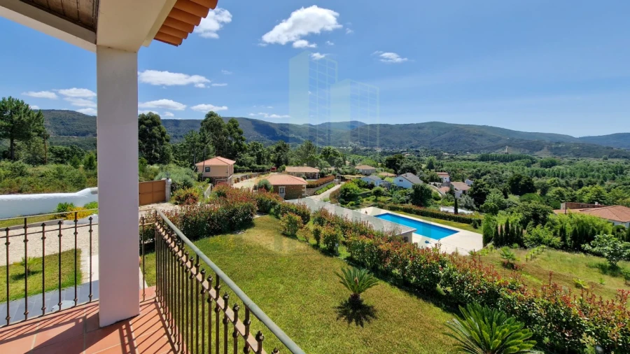 Quinta T12 para Venda em Vilar de Mouros Foto 10