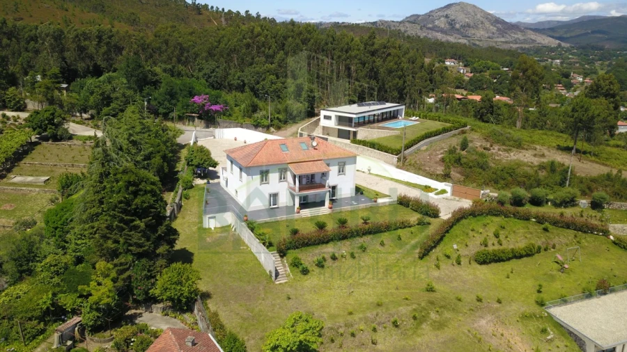 Quinta T12 para Venda em Vilar de Mouros Foto 13