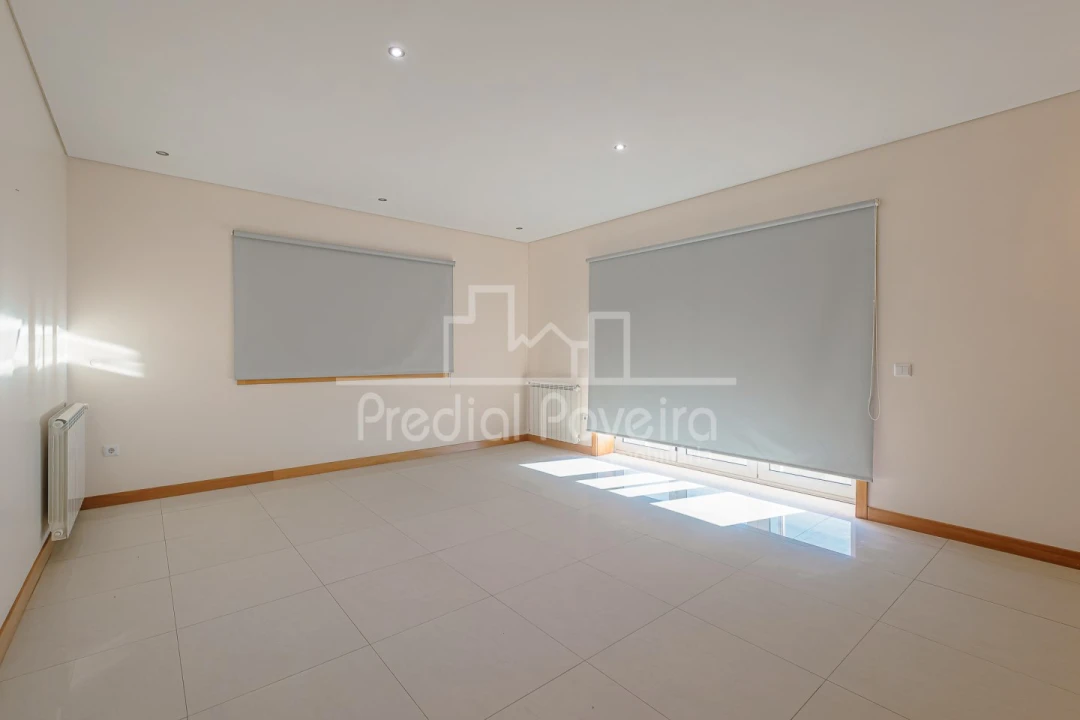 Moradia T3 para Venda em Balazar Foto 4