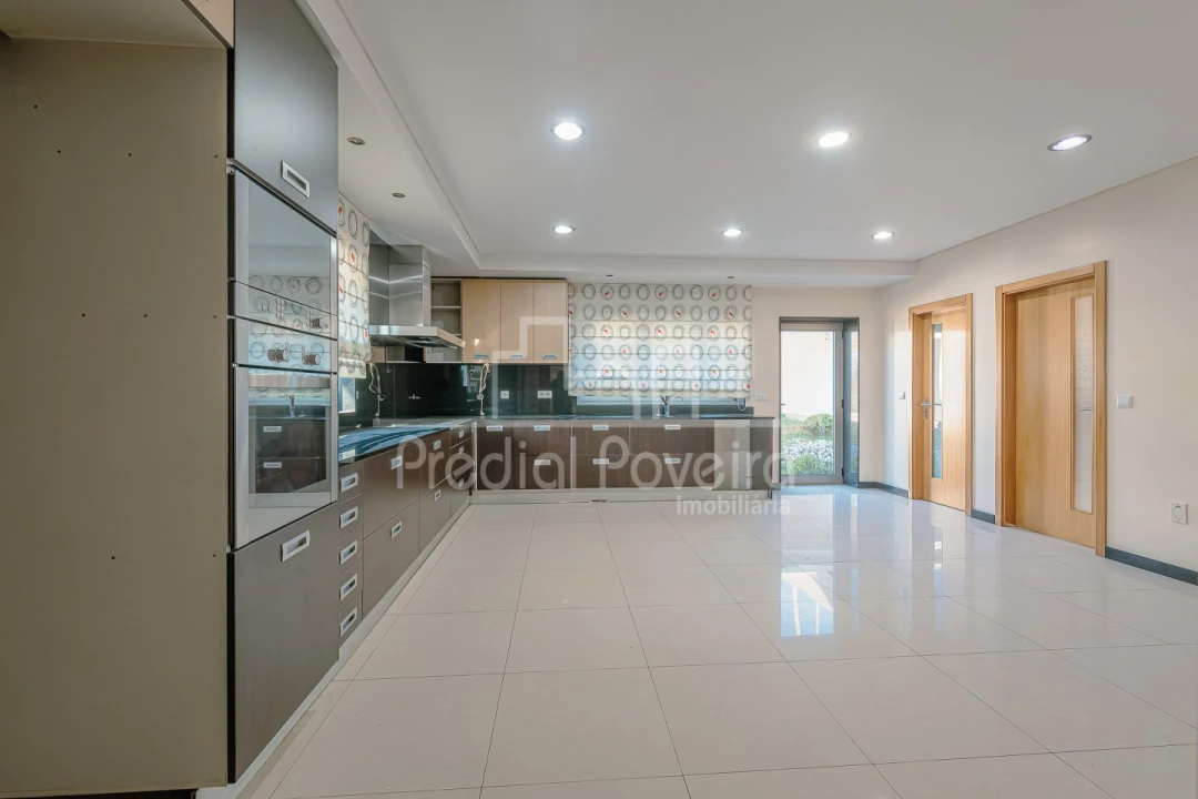 Moradia T3 para Venda em Balazar Foto 5