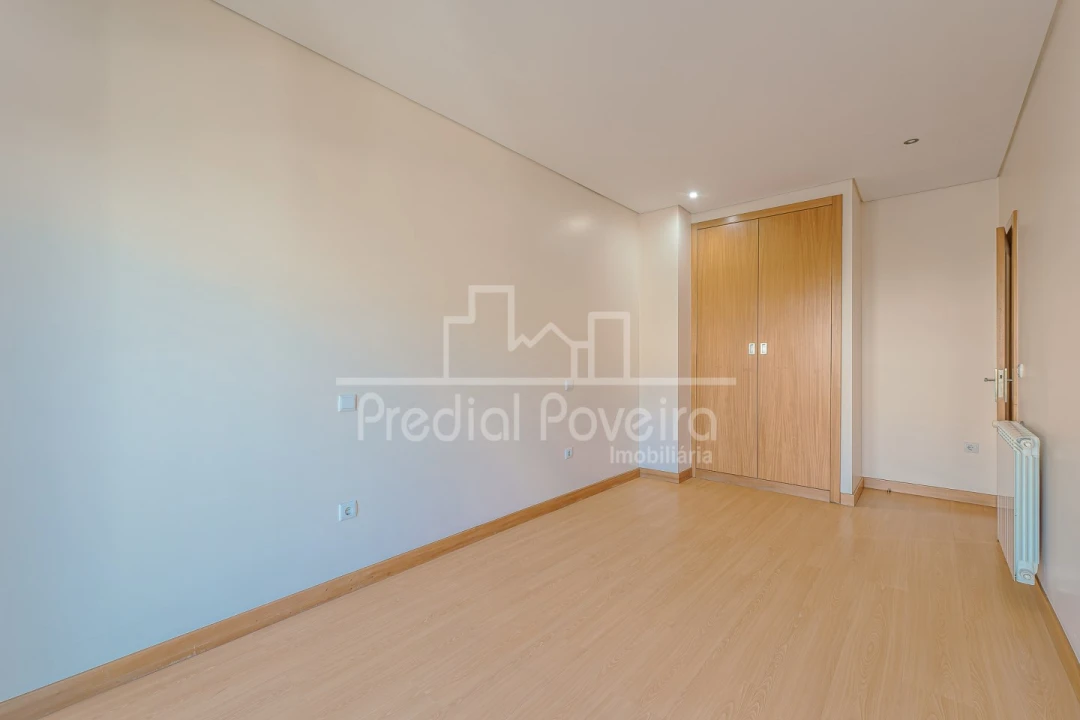 Moradia T3 para Venda em Balazar Foto 18