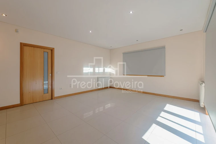 Moradia T3 para Venda em Balazar Foto 3