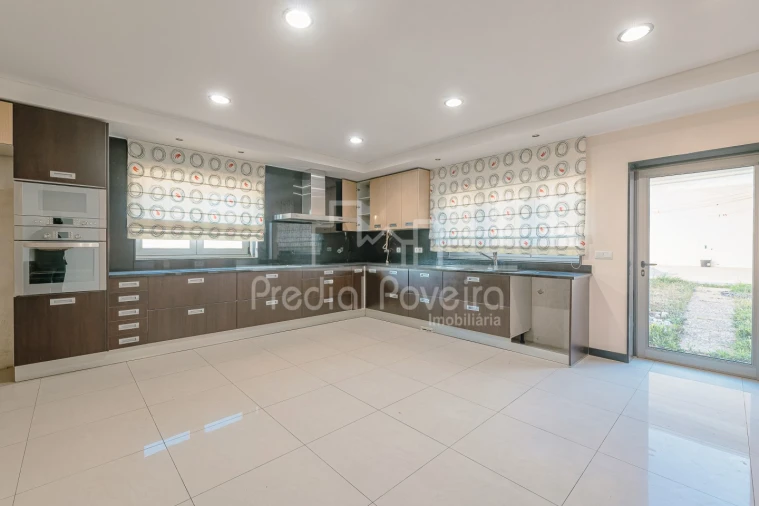 Moradia T3 para Venda em Balazar Foto 6