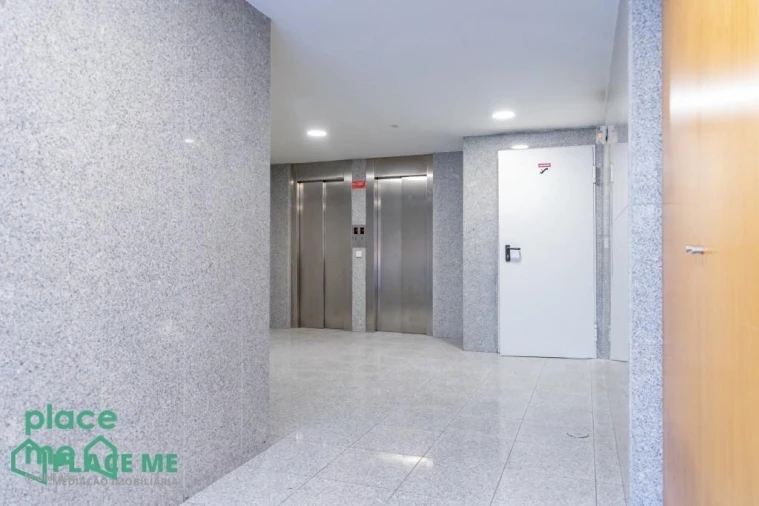 Apartamento T2 para Arrendamento em São Vitor (Braga) Foto 35