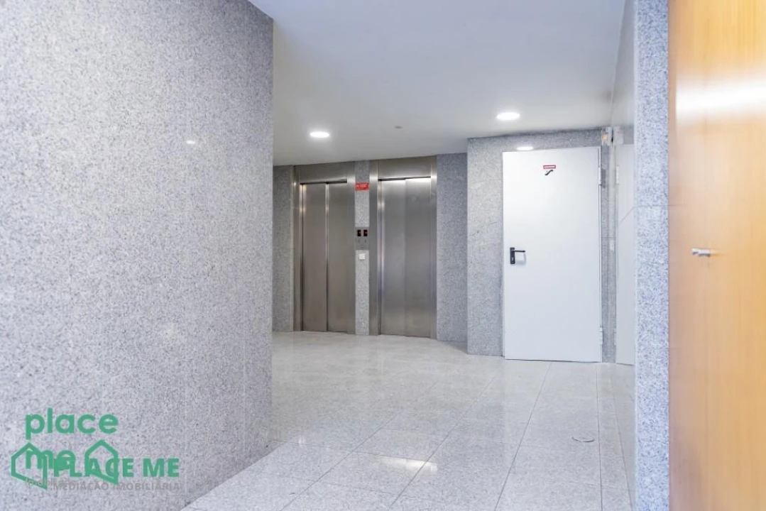 Apartamento T2 para Arrendamento em São Vitor (Braga) Foto 35