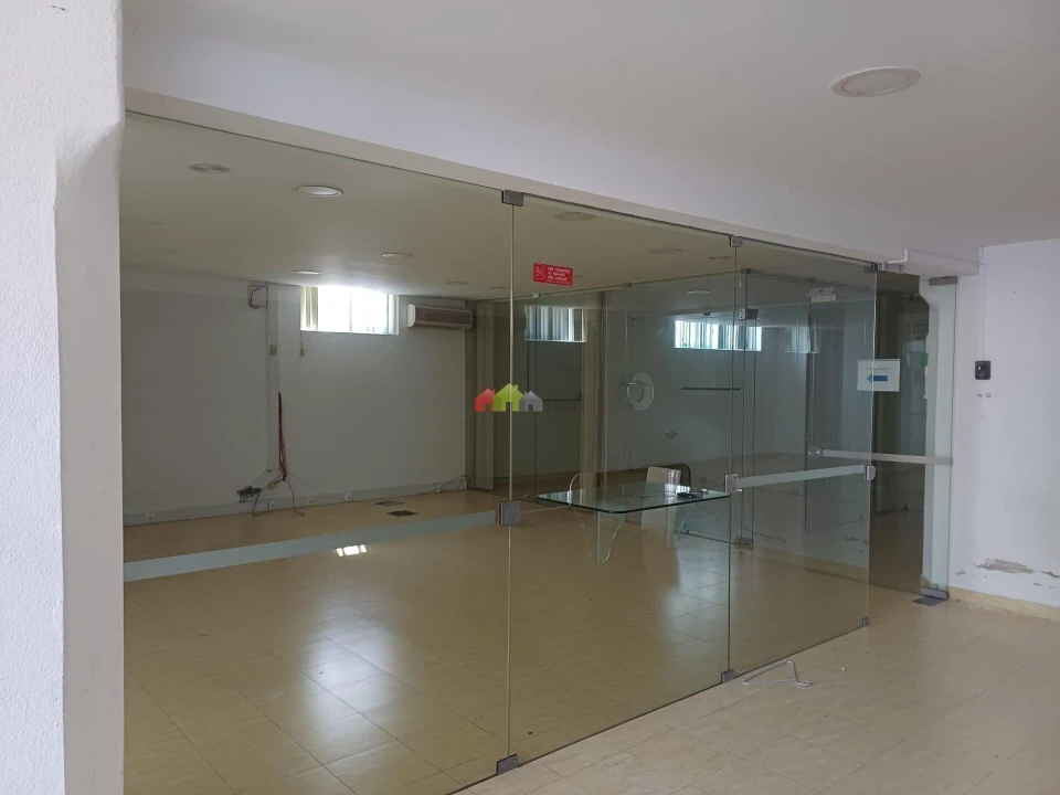 Garagem para Venda em Setubal (São Sebastião) Foto 10