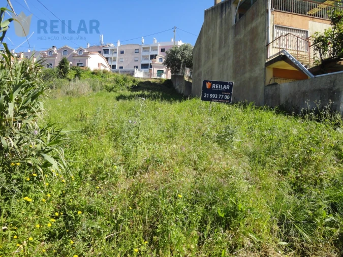 Terreno para Venda em Alverca do Ribatejo e Sobralinho Foto 1