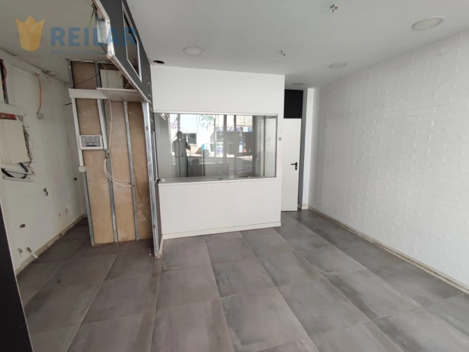 Loja para Venda em Arroios Foto 8