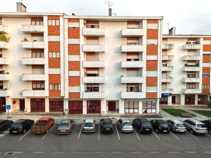 Apartamento T3 para Venda em Sé, Santa Maria e Meixedo Foto 15