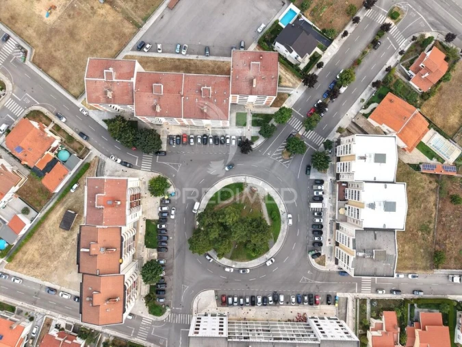 Apartamento T3 para Venda em Sé, Santa Maria e Meixedo Foto 18