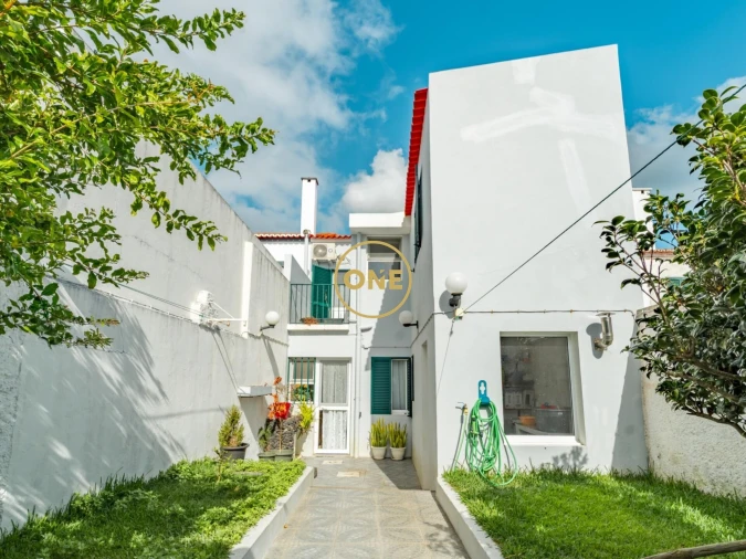 Moradia T4 para Venda em Ponta Delgada (São Pedro) Foto 13