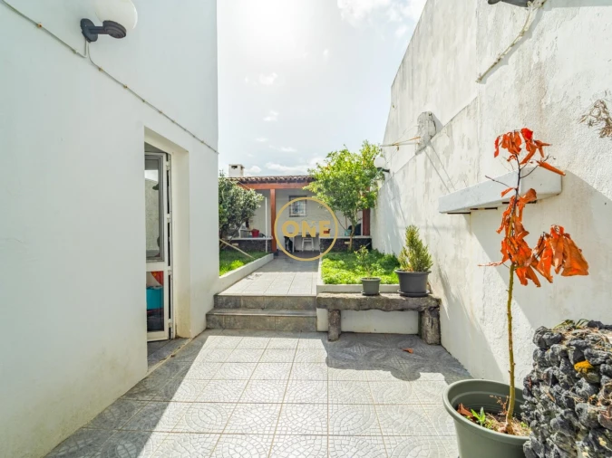 Moradia T4 para Venda em Ponta Delgada (São Pedro) Foto 12