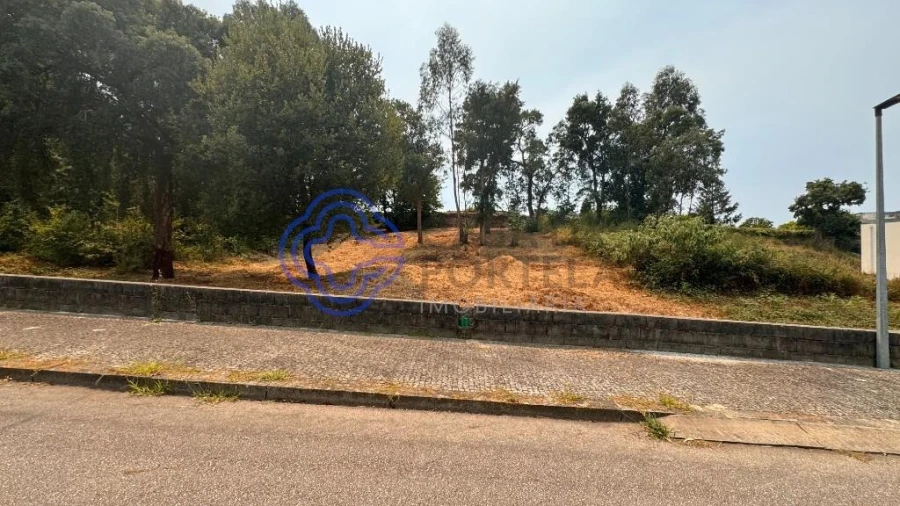 Terreno para Venda em Serzedo e Perosinho Foto 2