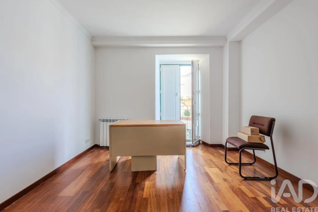 Moradia T18 para Venda em Parceiros e Azoia Foto 19