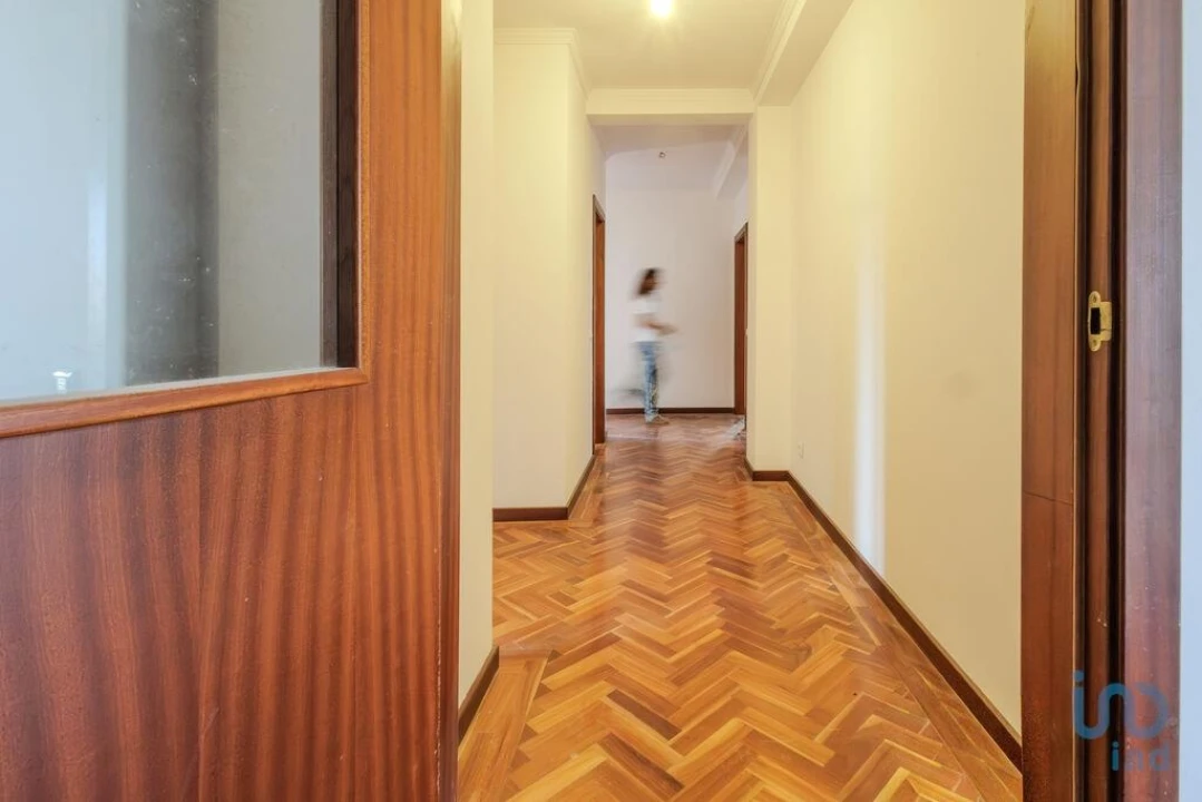 Moradia T18 para Venda em Parceiros e Azoia Foto 9