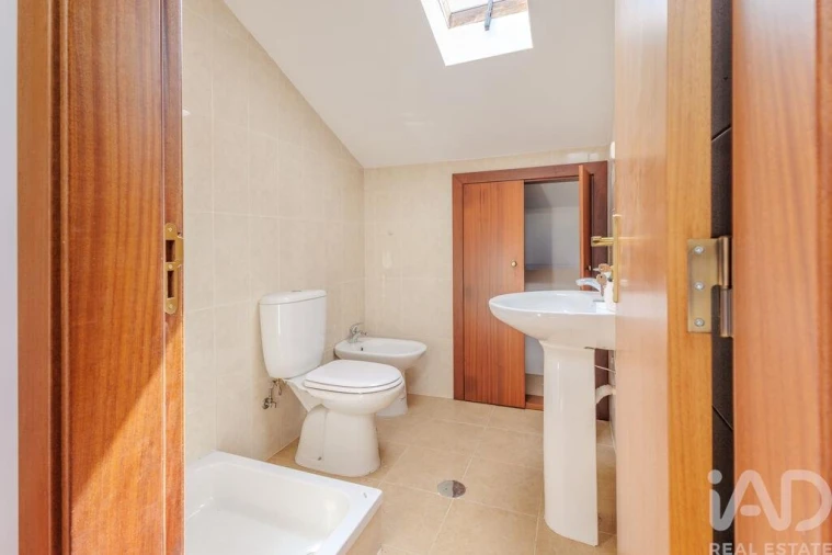 Moradia T18 para Venda em Parceiros e Azoia Foto 23