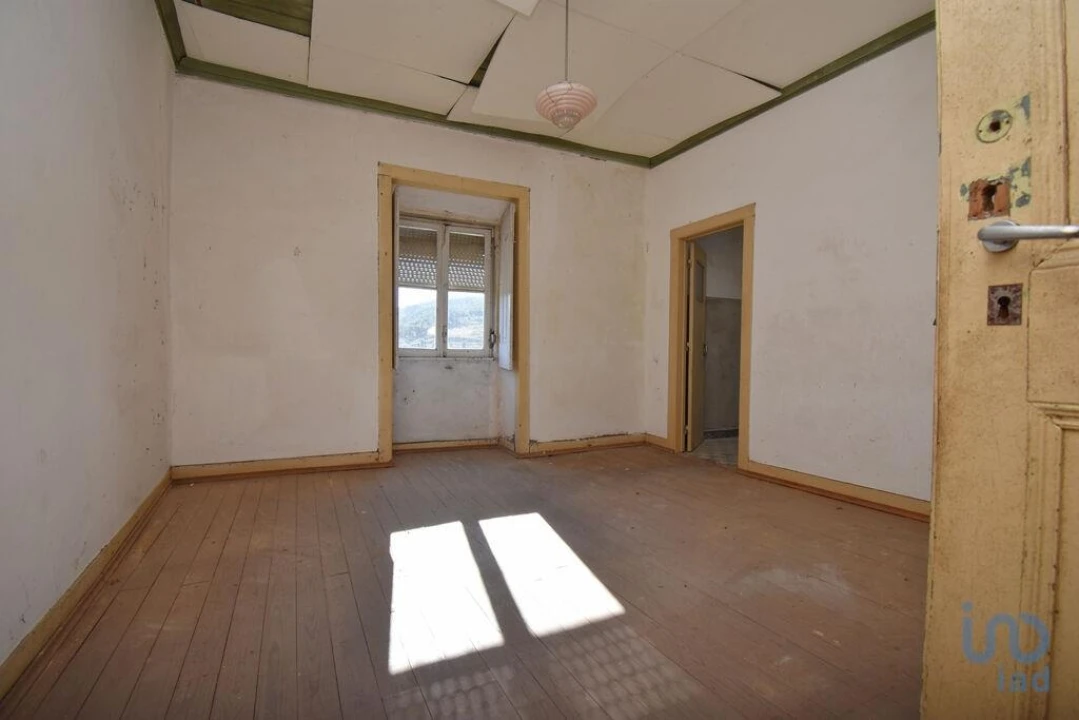 Moradia T5 para Venda em São Miguel, Santa Eufémia e Rabaçal Foto 3