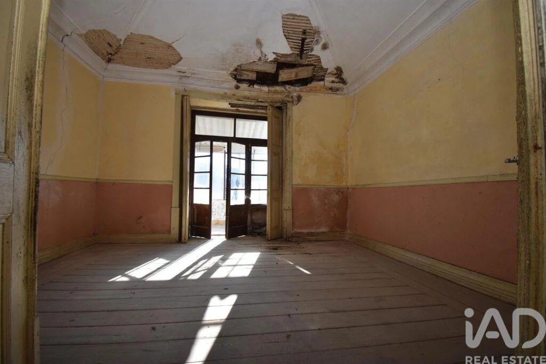 Moradia T5 para Venda em São Miguel, Santa Eufémia e Rabaçal Foto 15