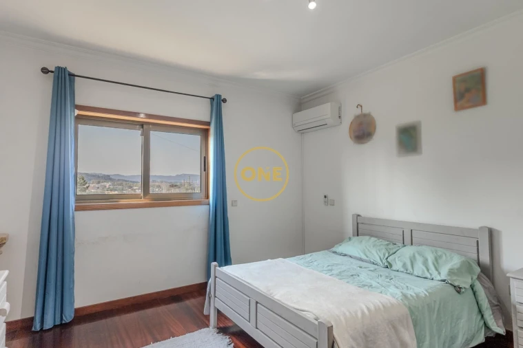 Moradia T3 para Venda em Oliveira (Santa Maria) Foto 15