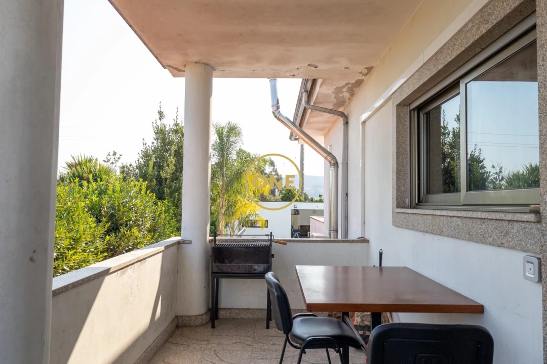 Moradia T3 para Venda em Oliveira (Santa Maria) Foto 6