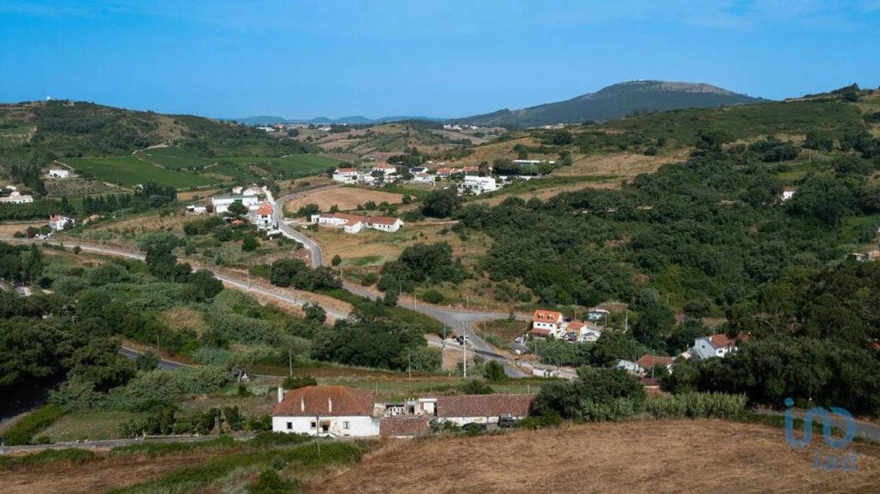 Moradia T7 para Venda em Santo Quintino Foto 6