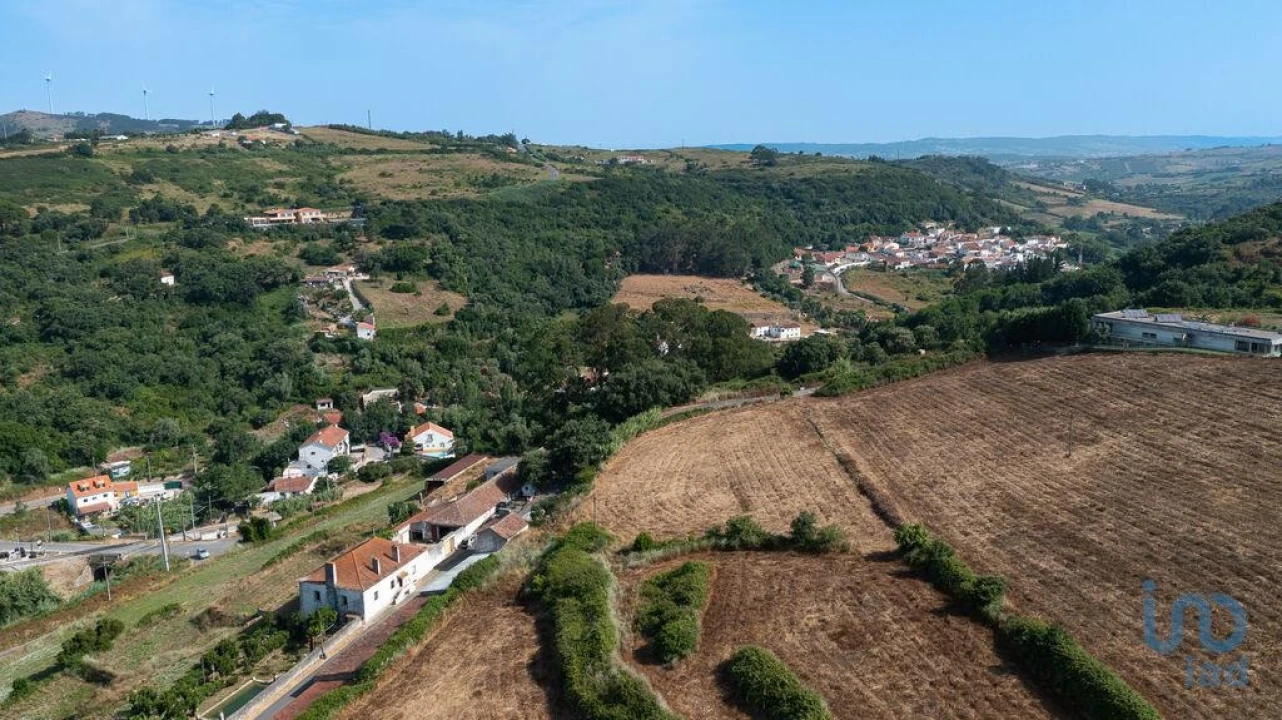 Moradia T7 para Venda em Santo Quintino Foto 7