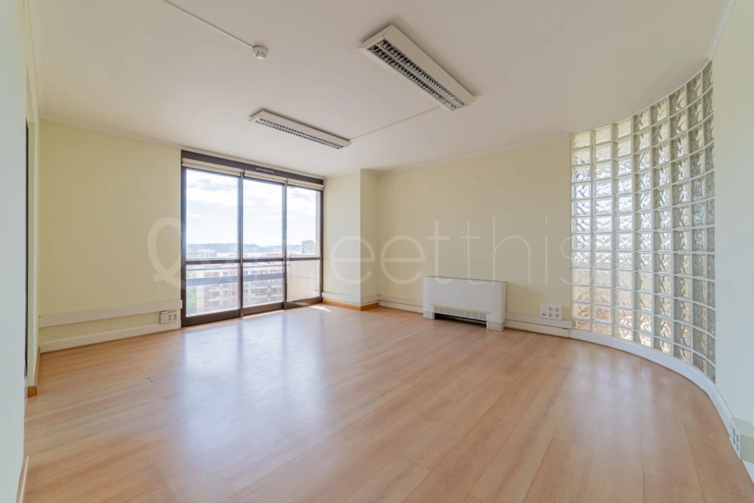 Escritório para Arrendamento em Algés, Linda-A-Velha e Cruz Quebrada-Dafundo Foto 1