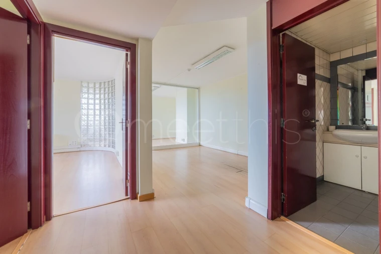 Escritório para Arrendamento em Algés, Linda-A-Velha e Cruz Quebrada-Dafundo Foto 10