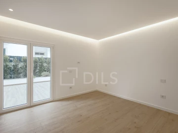 Apartamento T3 para Venda em Carcavelos e Parede