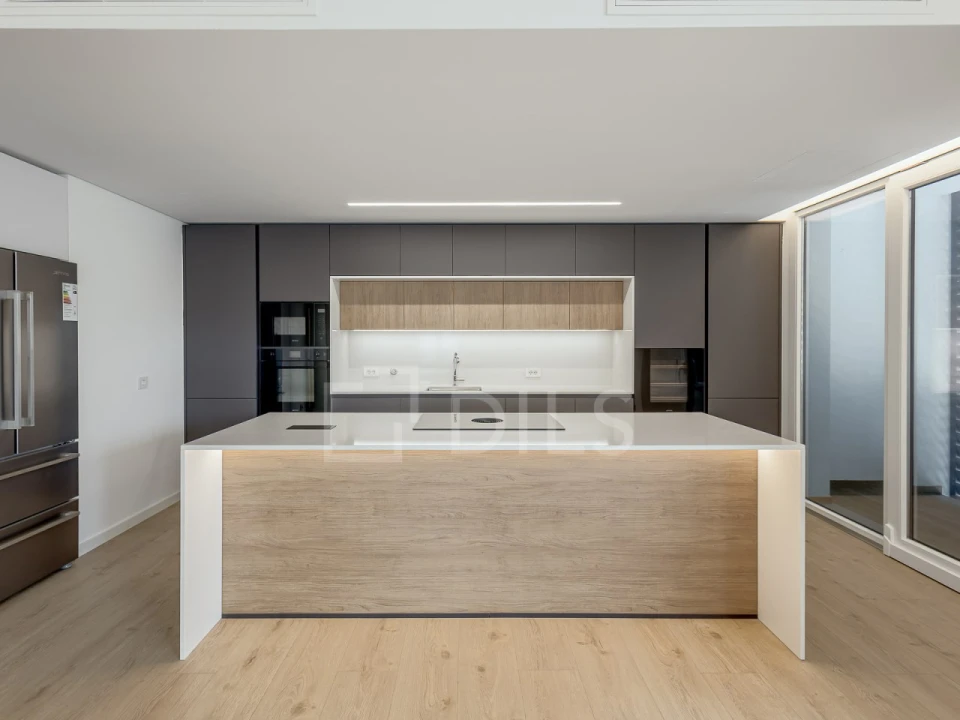 Apartamento T3 para Venda em Carcavelos e Parede Foto 4