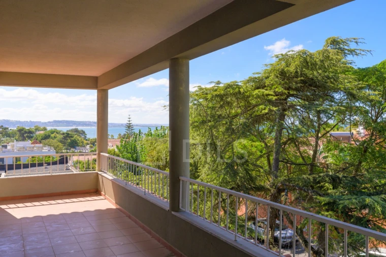 Moradia T6 para Venda em Oeiras e São Julião da Barra, Paço de Arcos e Caxias Foto 2