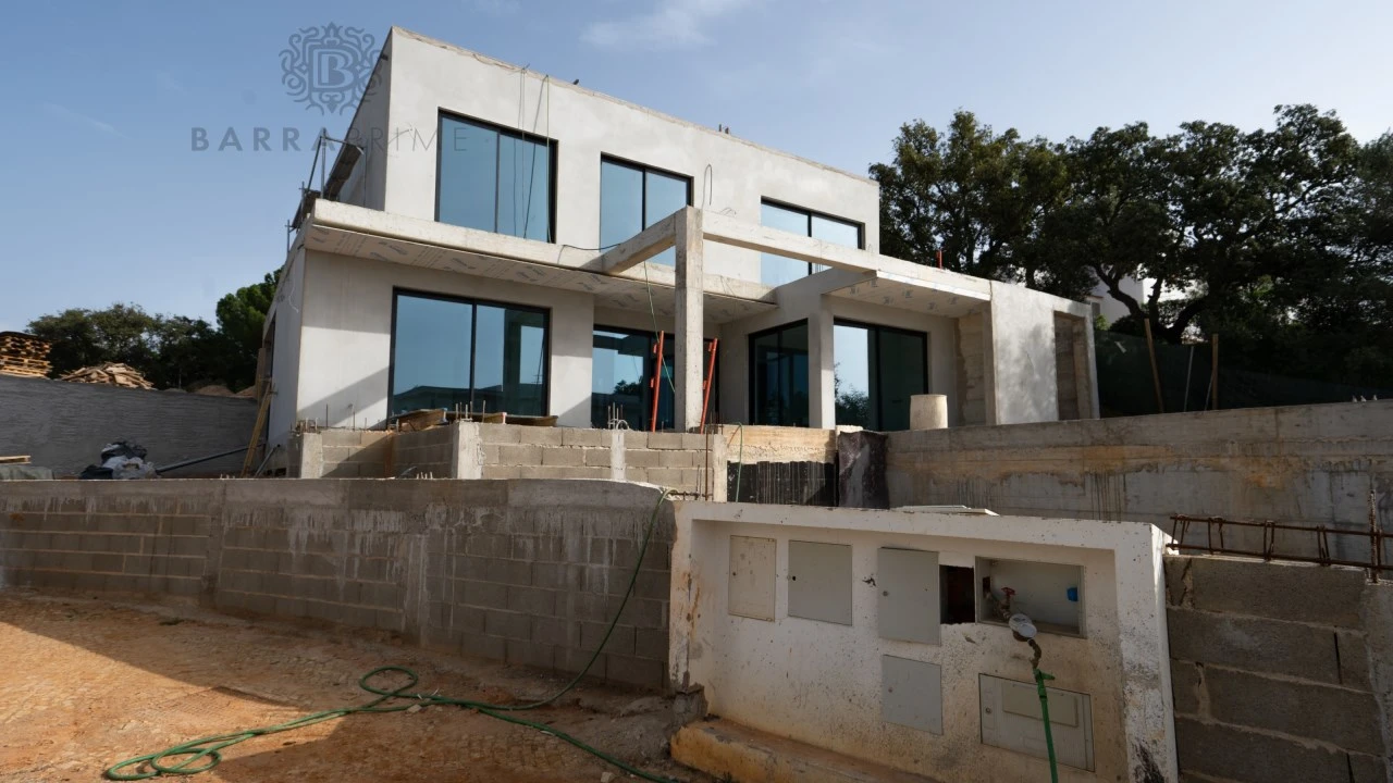 Moradia T4 para Venda em Albufeira e Olhos de Água Foto 3