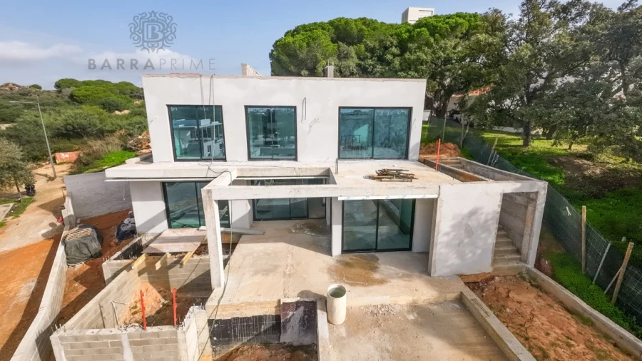 Moradia T4 para Venda em Albufeira e Olhos de Água Foto 6