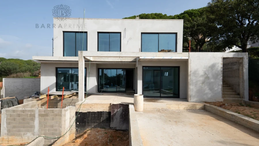 Moradia T4 para Venda em Albufeira e Olhos de Água Foto 2