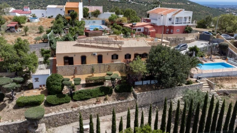 Moradia T3 para Venda em Loule (São Clemente)