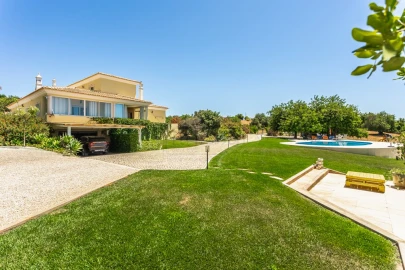 Moradia T5 para Venda em Boliqueime