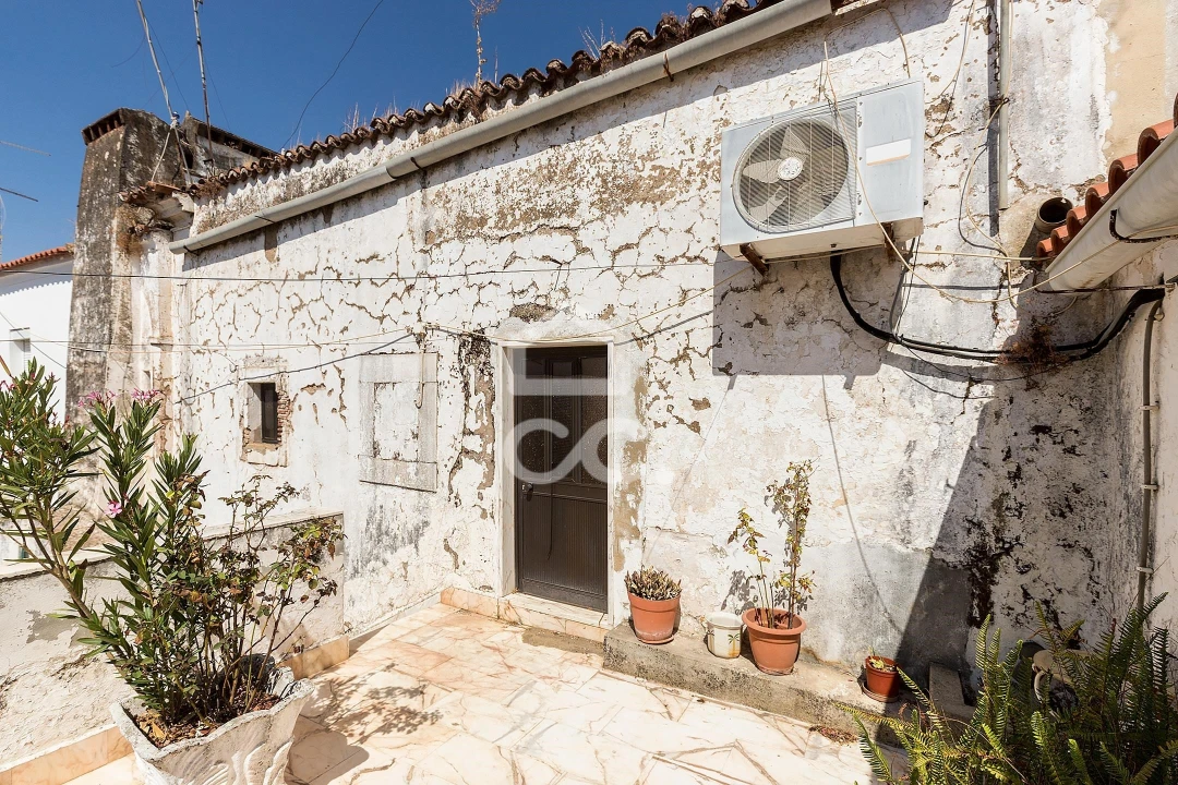 Moradia T2 para Venda em Borba (São Bartolomeu) Foto 11