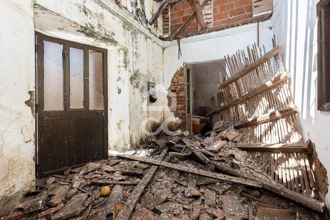 Moradia T2 para Venda em Borba (São Bartolomeu) Foto 6