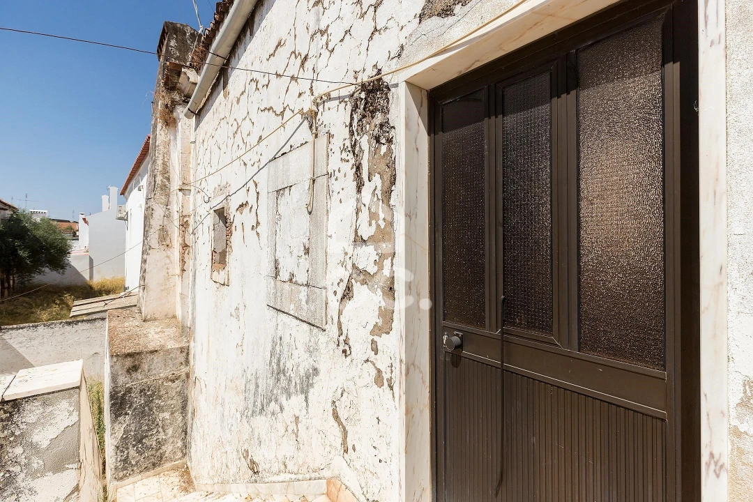 Moradia T2 para Venda em Borba (São Bartolomeu) Foto 9