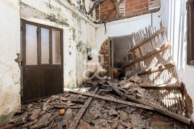 Moradia T2 para Venda em Borba (São Bartolomeu) Foto 6