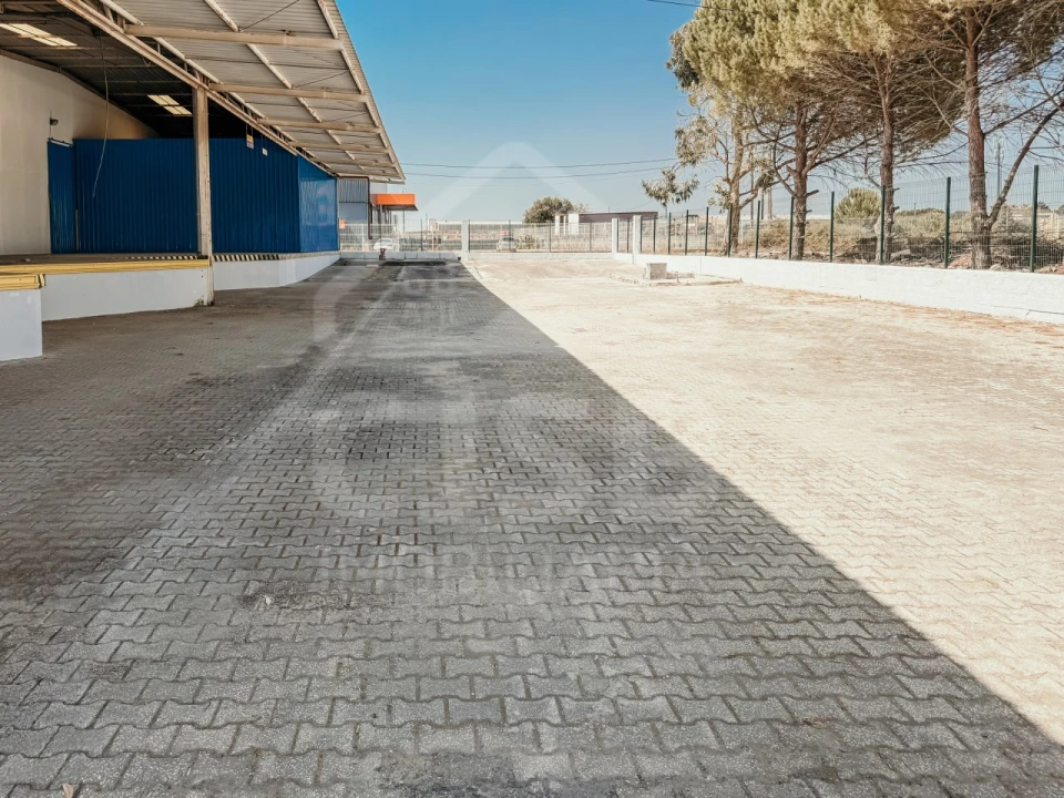 Armazém para Venda em Samora Correia Foto 21