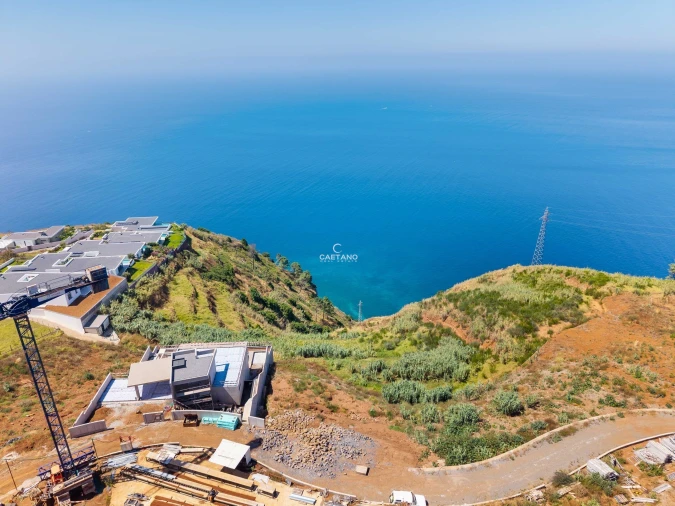 Moradia T2 para Venda em Prazeres Foto 18