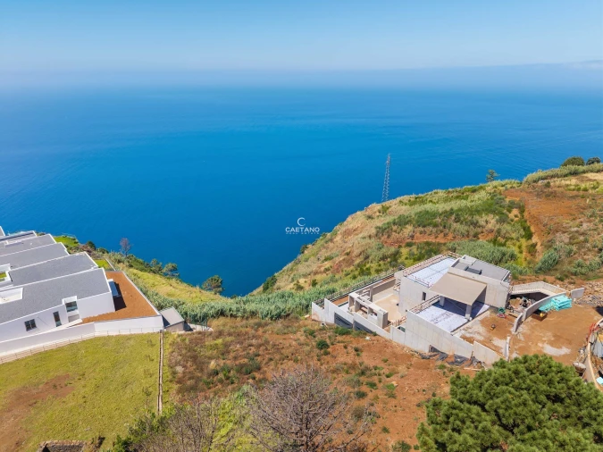 Moradia T2 para Venda em Prazeres Foto 24